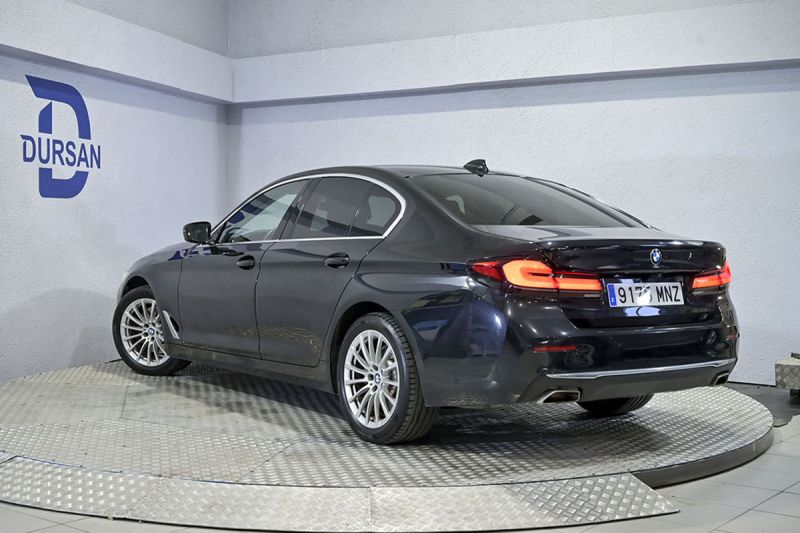 BMW 530 Serie 5 530iA (2023) - foto 4