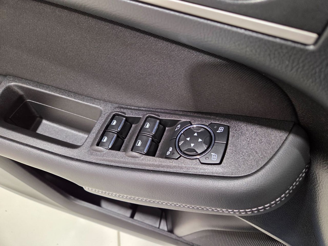 FORD SMAX 2.0 TDCi Panther 140kW Titanium AUT