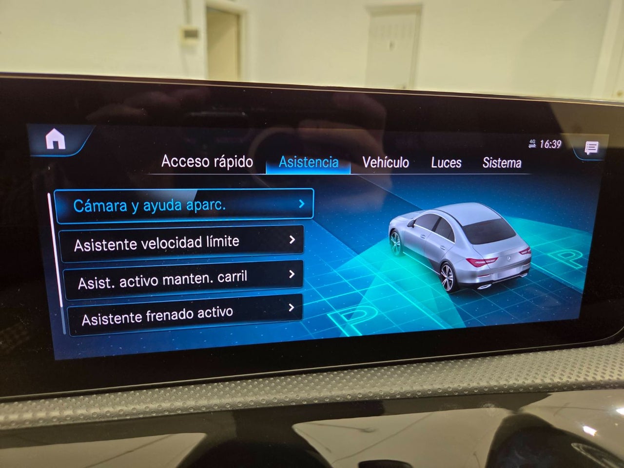 MERCEDES-BENZ CLA CLA 200 D DCT
