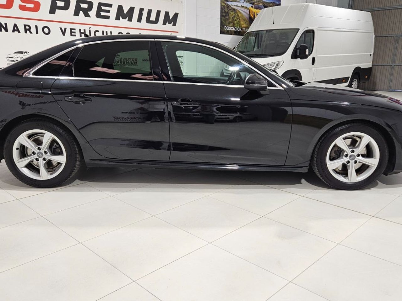 AUDI A4 S line 35 TDI 120kW 163CV S tronic
