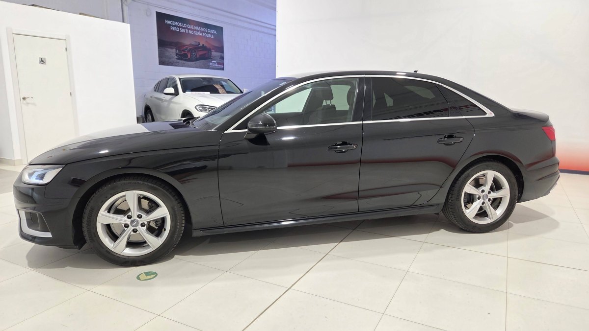 AUDI A4 S line 35 TDI 120kW 163CV S tronic