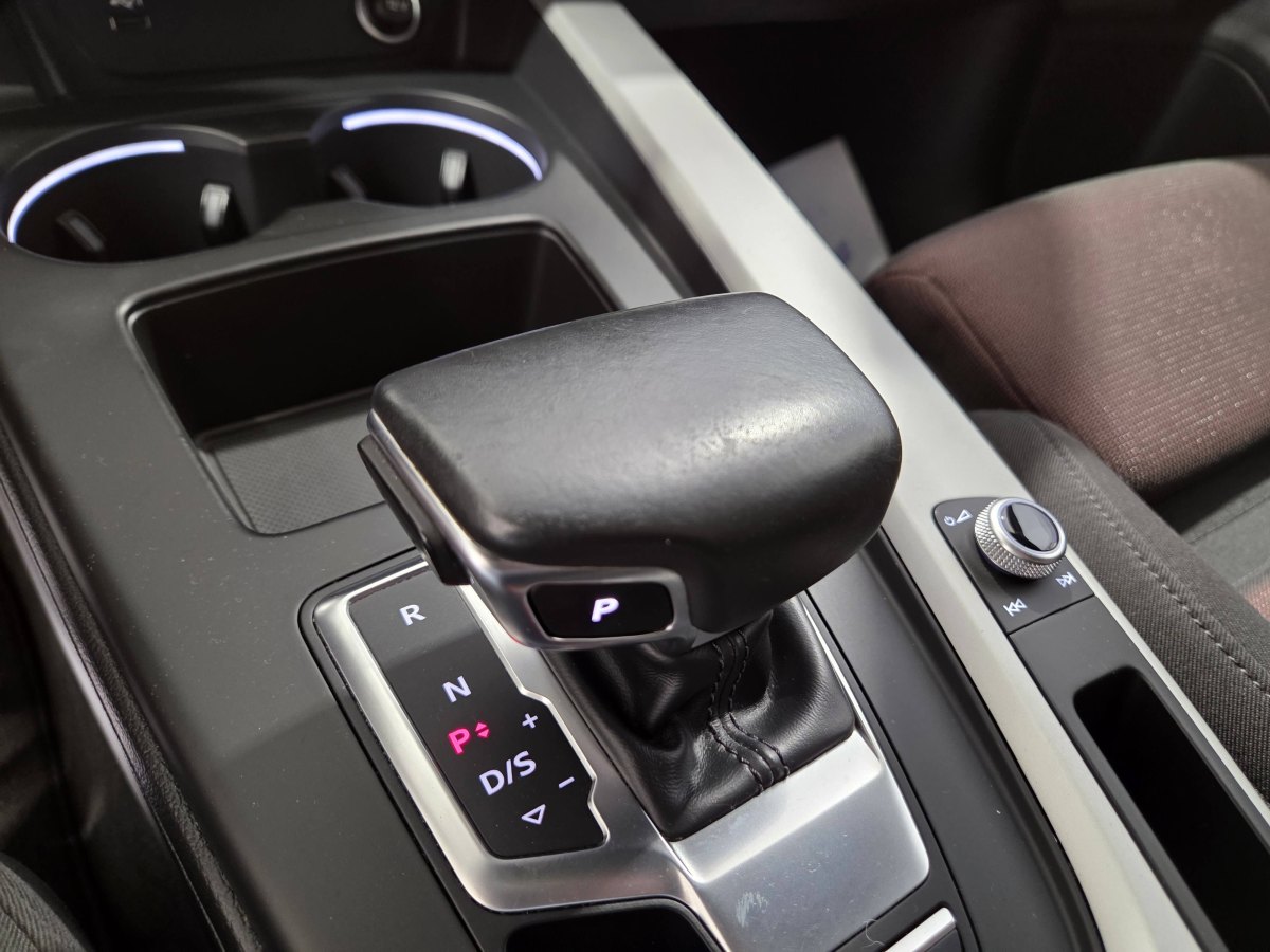 AUDI A4 S line 35 TDI 120kW 163CV S tronic