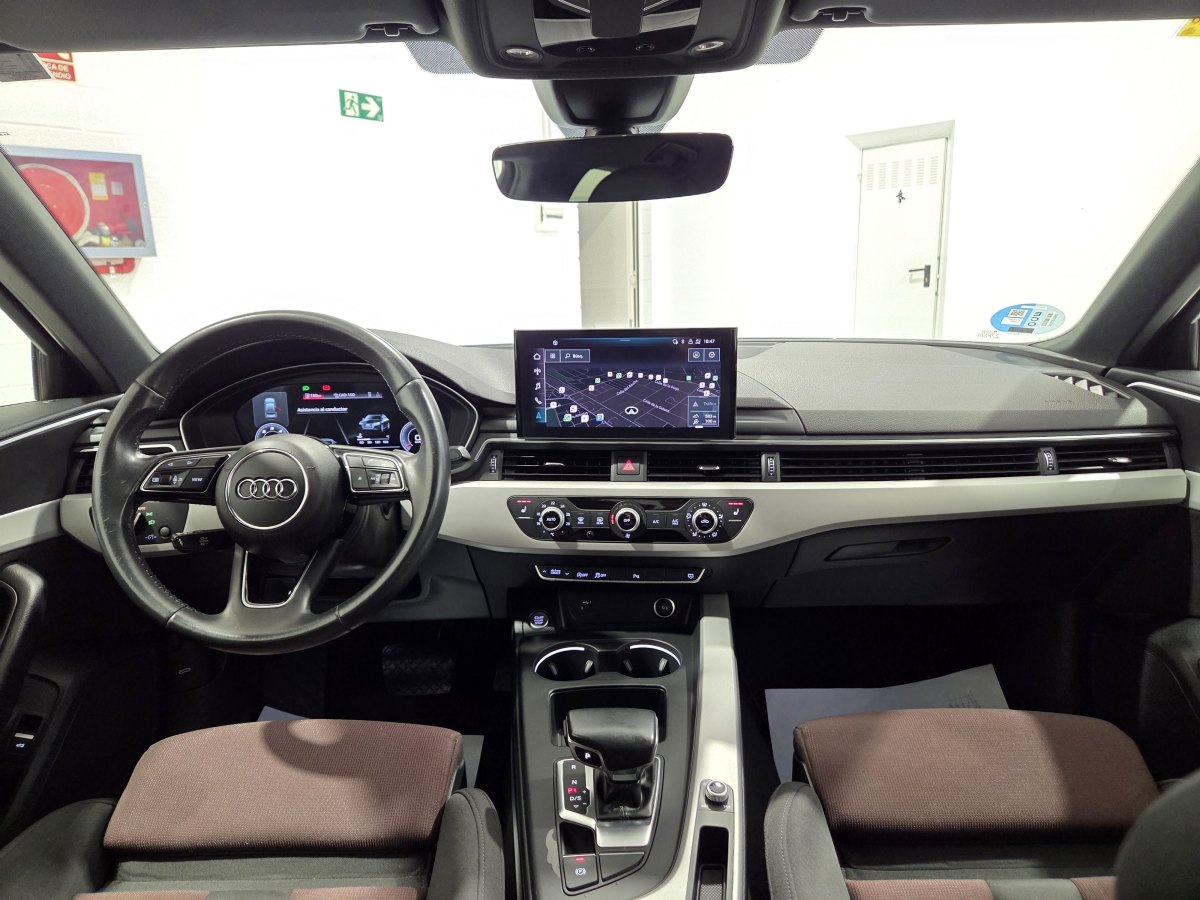 AUDI A4 S line 35 TDI 120kW 163CV S tronic