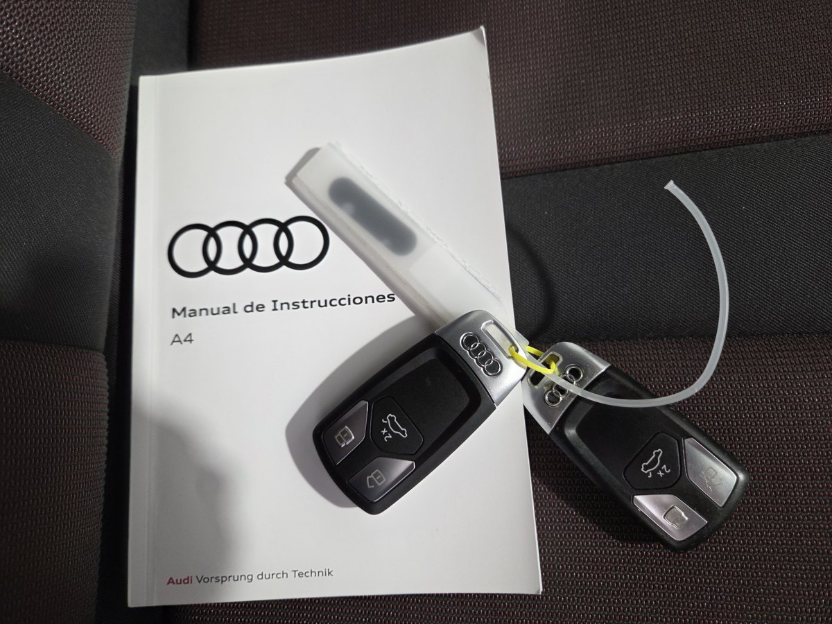 AUDI A4 S line 35 TDI 120kW 163CV S tronic