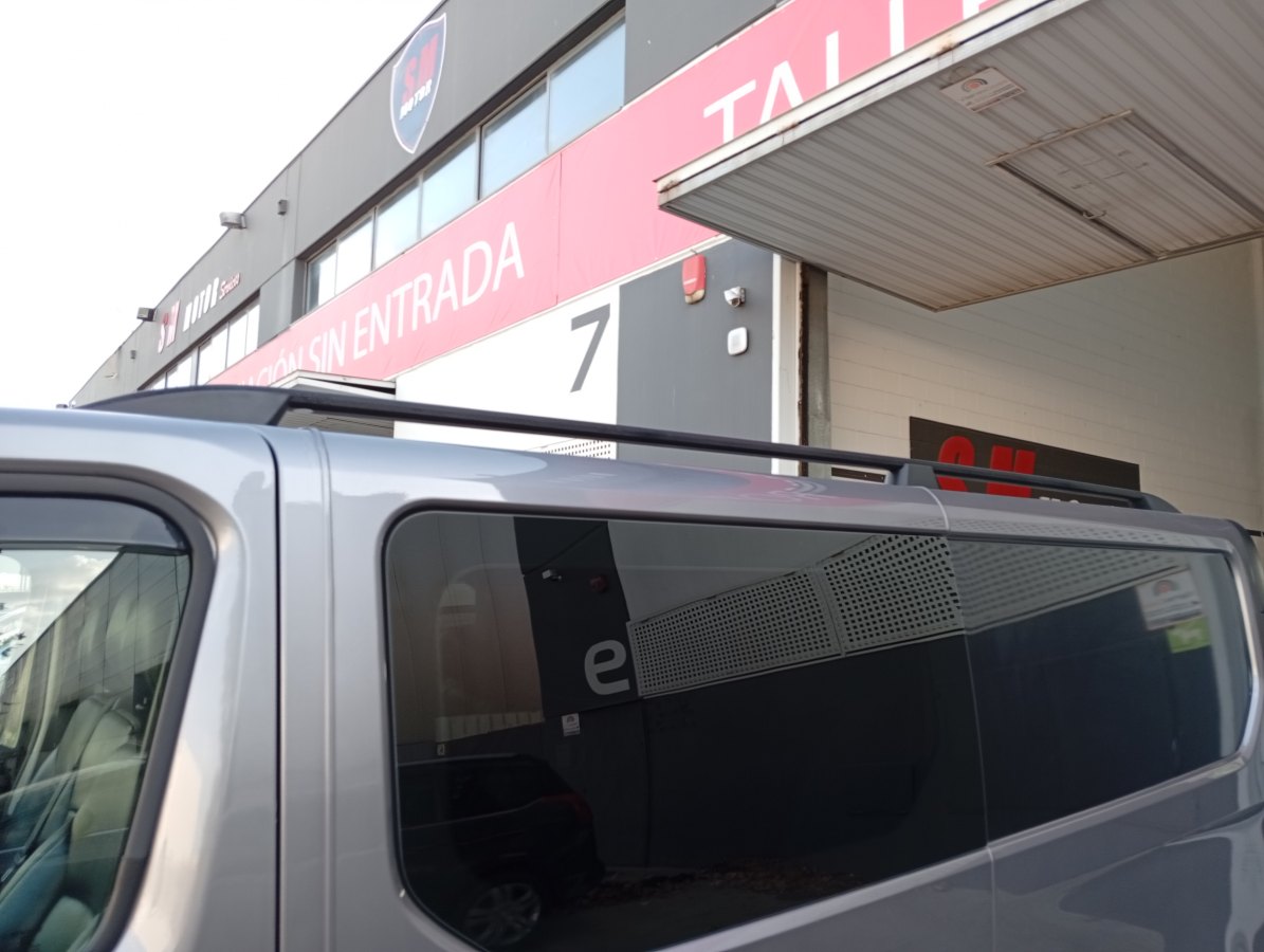 RENAULT Trafic Combi Mixto 56 N1 dCi 115