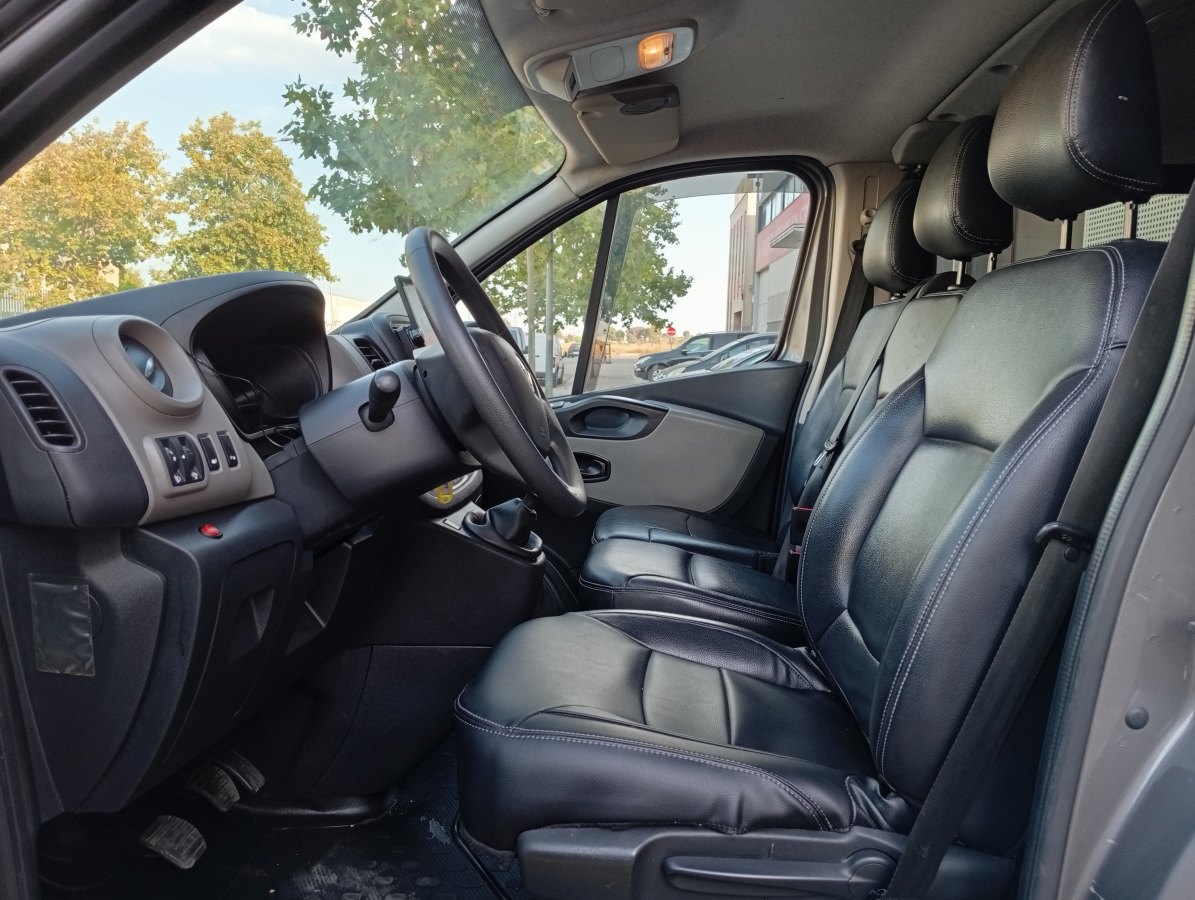 RENAULT Trafic Combi Mixto 56 N1 dCi 115