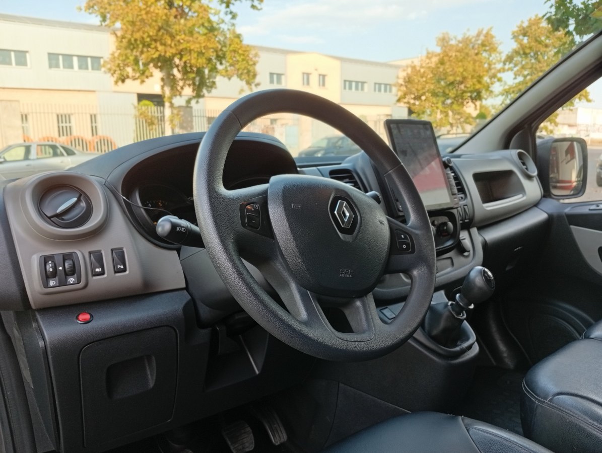 RENAULT Trafic Combi Mixto 56 N1 dCi 115