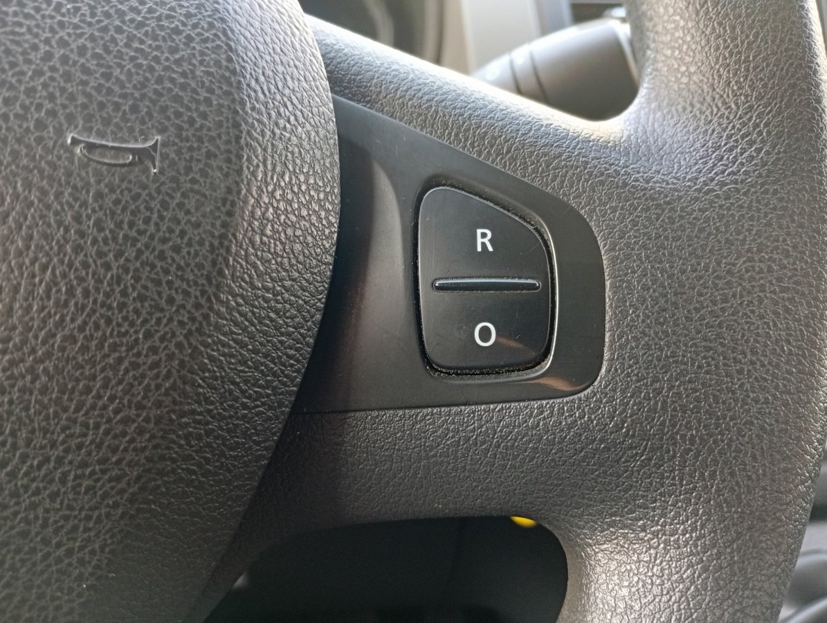 RENAULT Trafic Combi Mixto 56 N1 dCi 115
