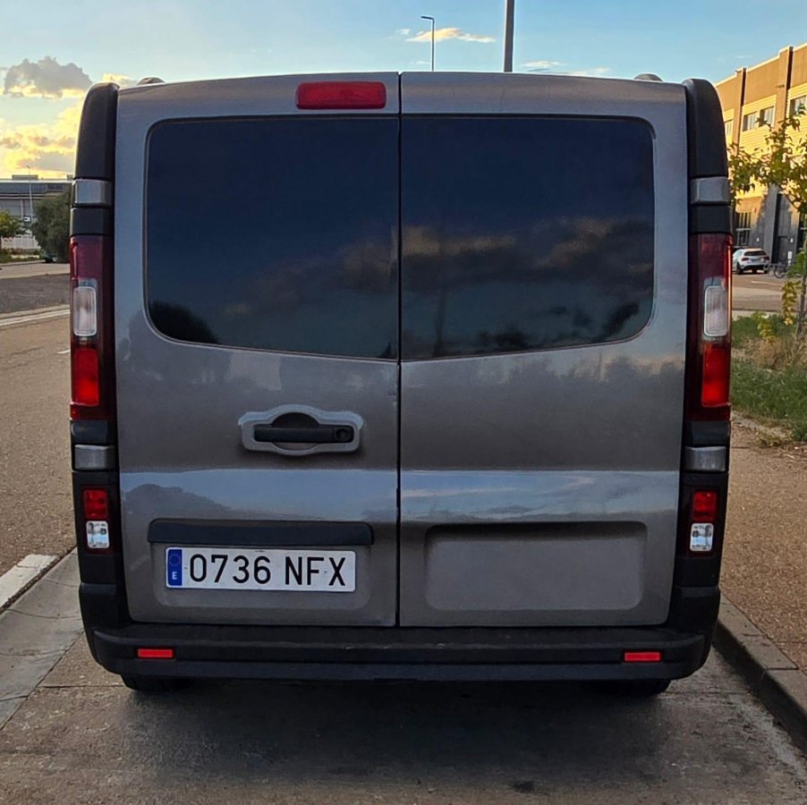 RENAULT Trafic Combi Mixto 56 N1 dCi 115