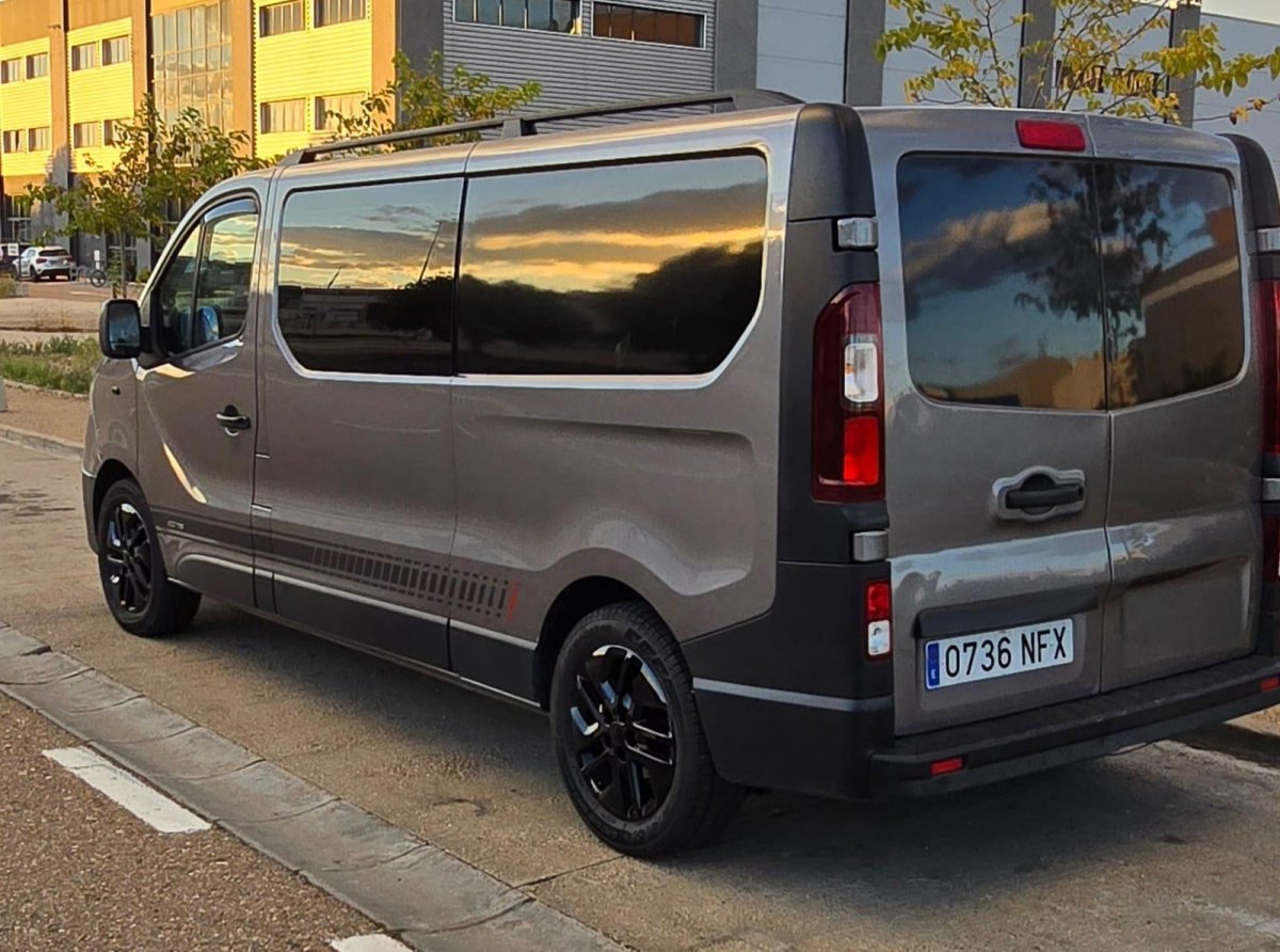 RENAULT Trafic Combi Mixto 56 N1 dCi 115