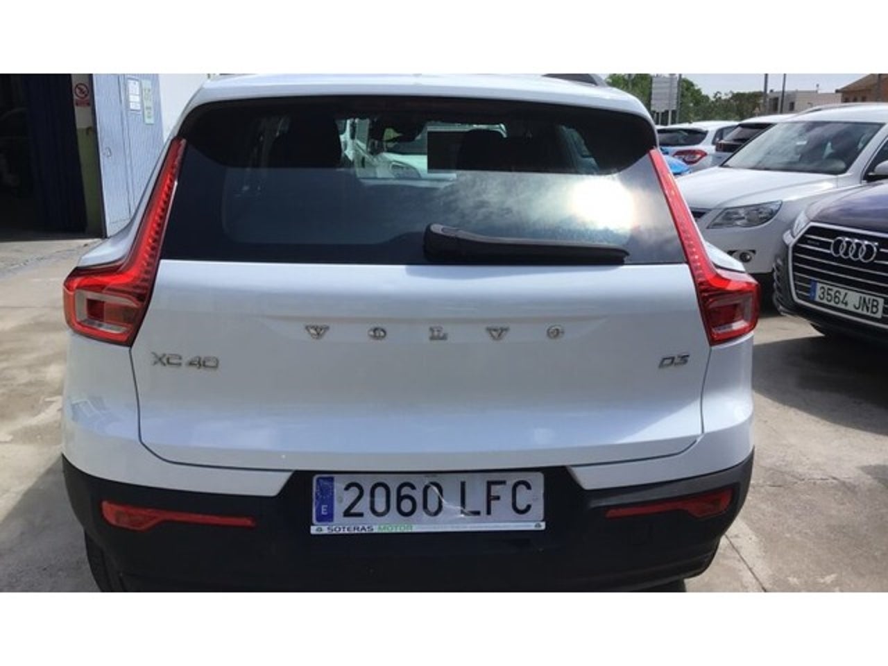 VOLVO XC40 2.0 D3 Auto