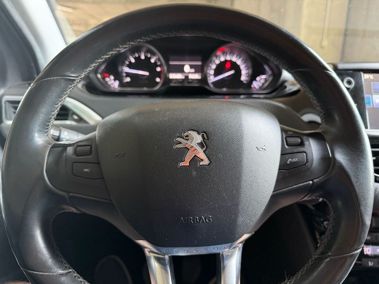 PEUGEOT 2008 Allure 1.6 eHDi 115