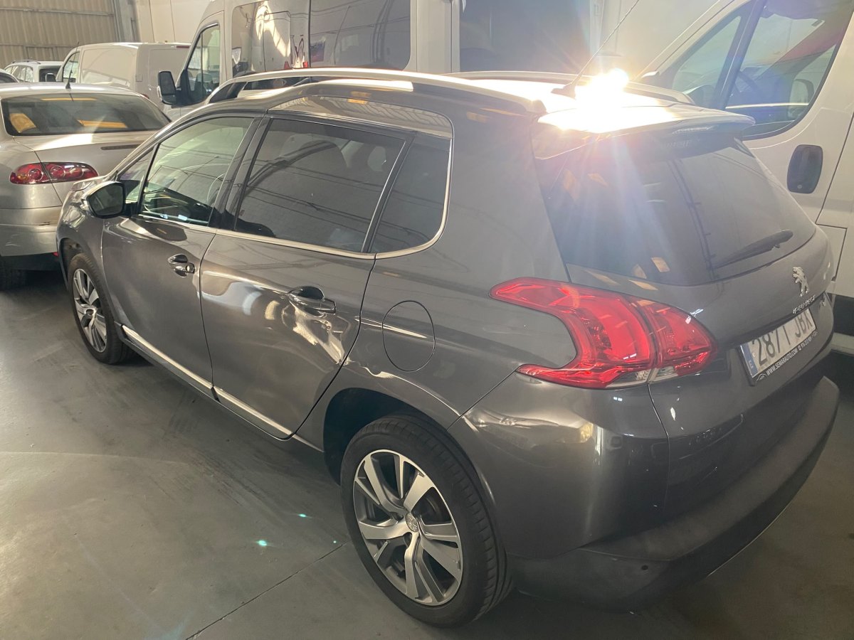PEUGEOT 2008 Allure 1.6 eHDi 115