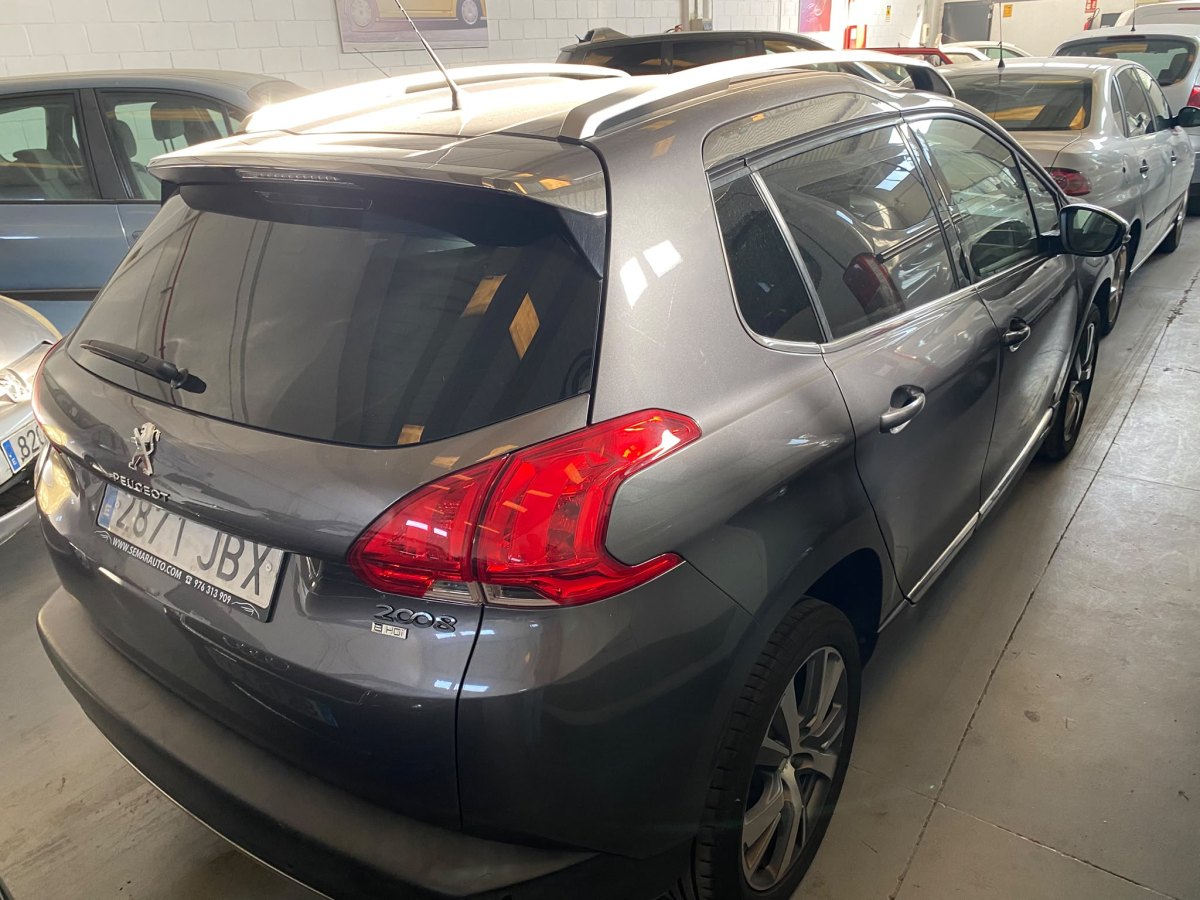 PEUGEOT 2008 Allure 1.6 eHDi 115