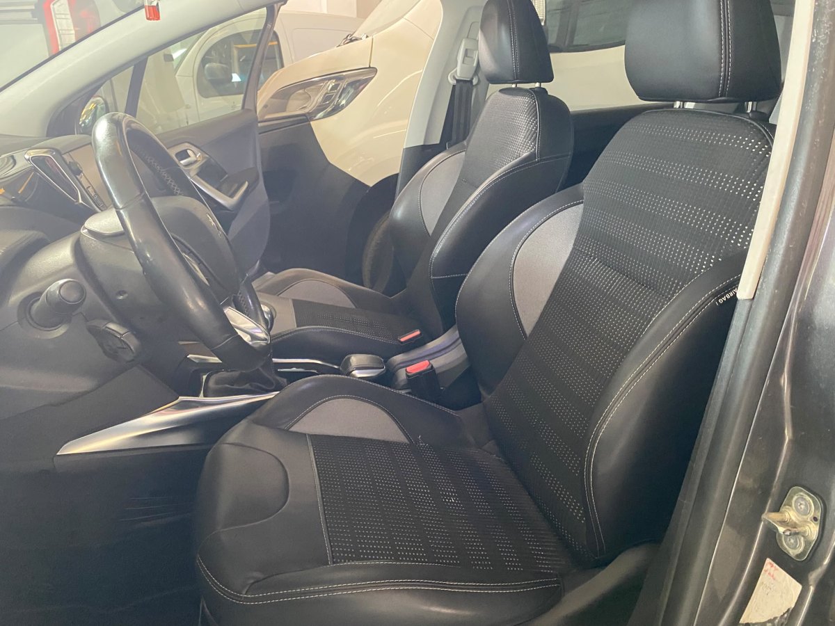 PEUGEOT 2008 Allure 1.6 eHDi 115