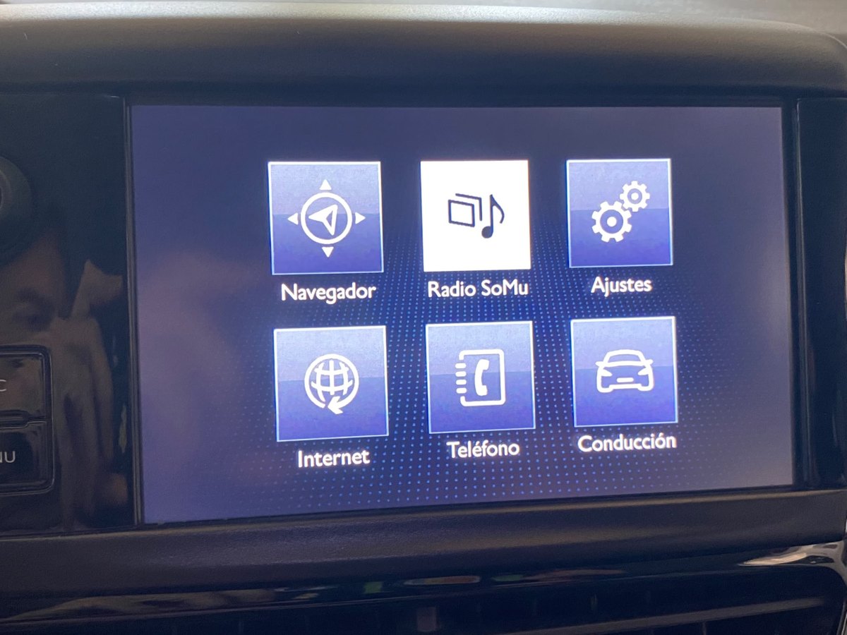 PEUGEOT 2008 Allure 1.6 eHDi 115