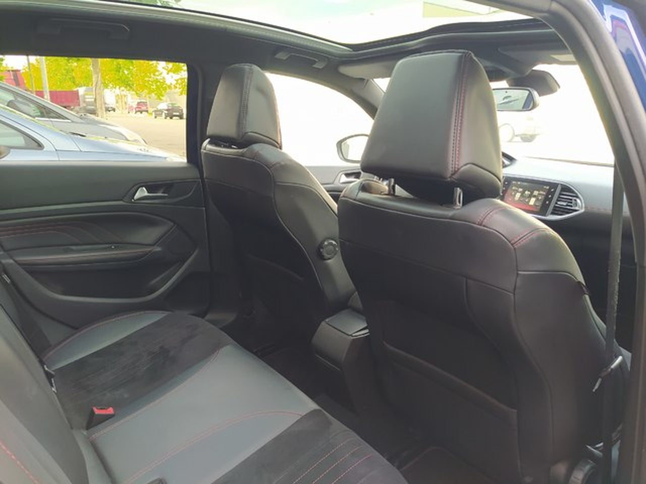 PEUGEOT 308 GT 205