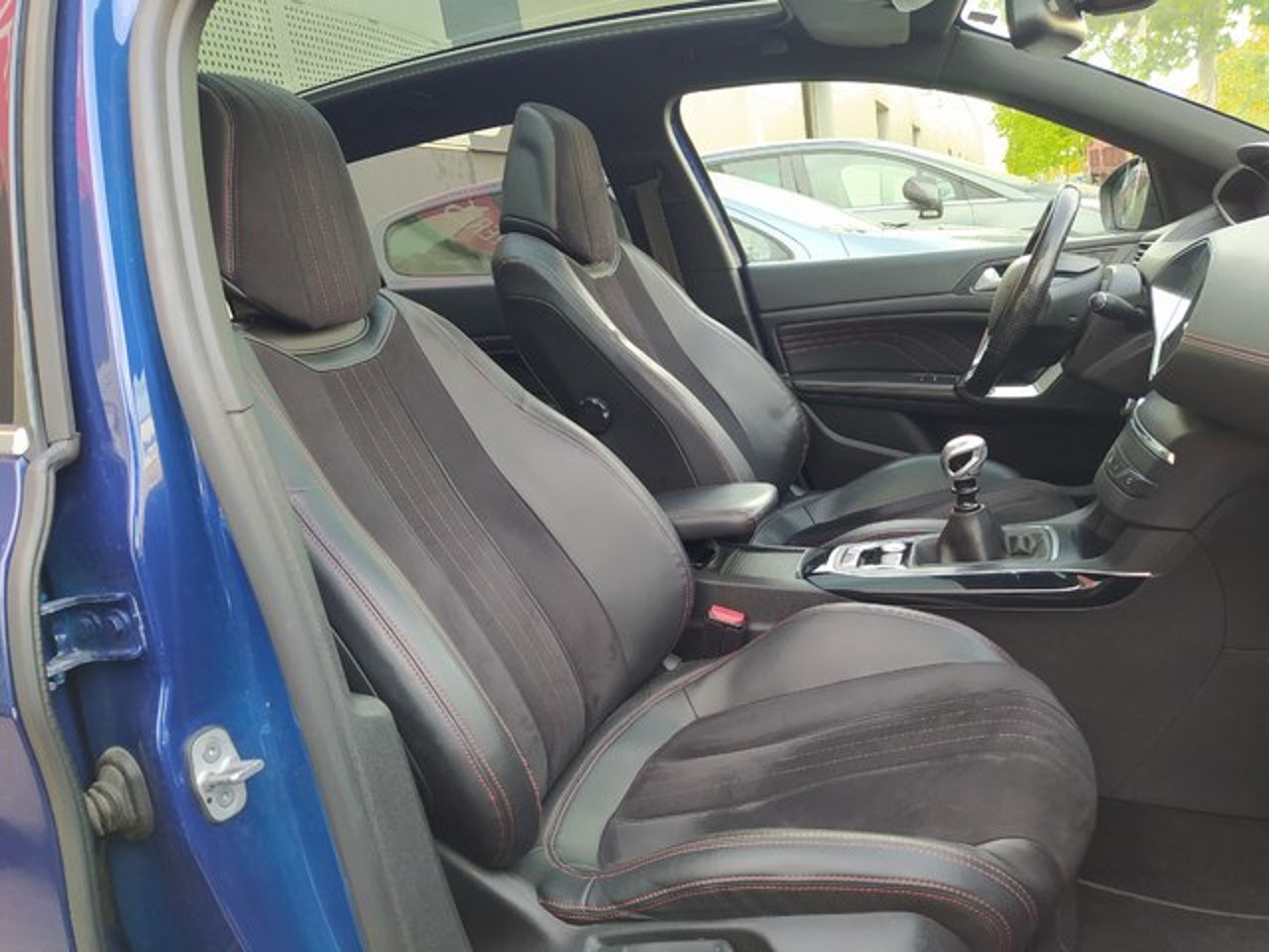 PEUGEOT 308 GT 205