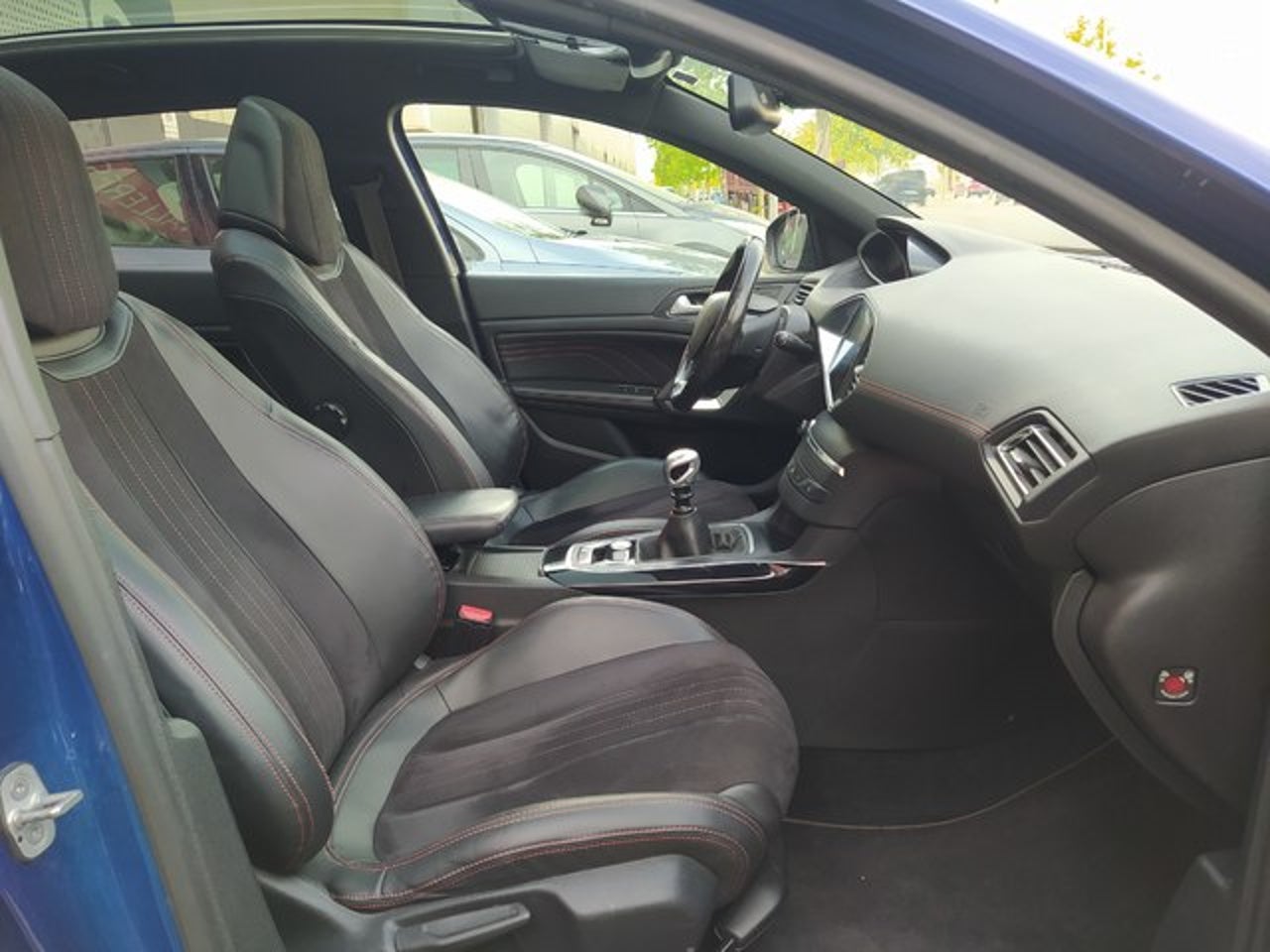PEUGEOT 308 GT 205