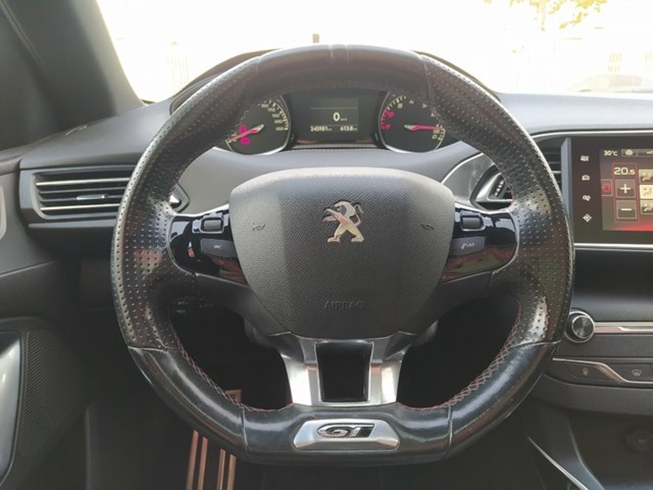PEUGEOT 308 GT 205