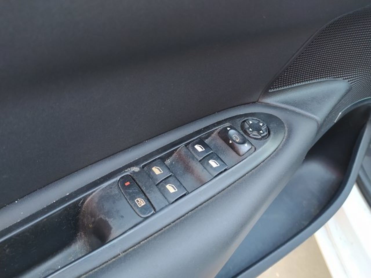 CITROEN C4 1.6 HDi 110cv Sport