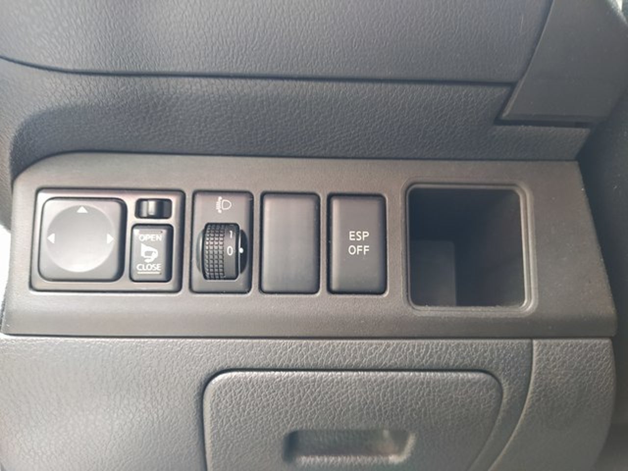 NISSAN NOTE 5p. 1.6 ACENTA