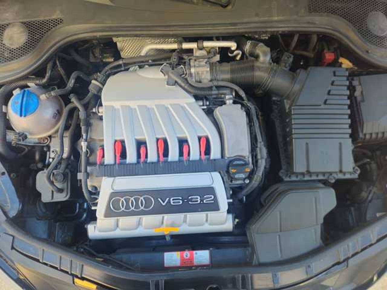 AUDI TT Coupe 3.2 quattro S tronic
