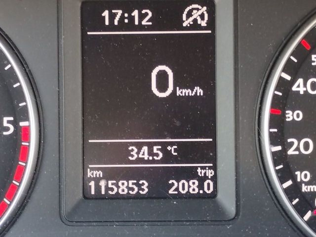VOLKSWAGEN Jetta 1.6 TDI 105cv Advance Bluemotion Tech