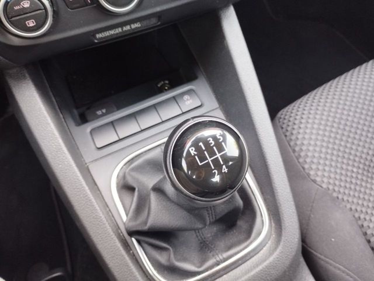 VOLKSWAGEN Jetta 1.6 TDI 105cv Advance Bluemotion Tech