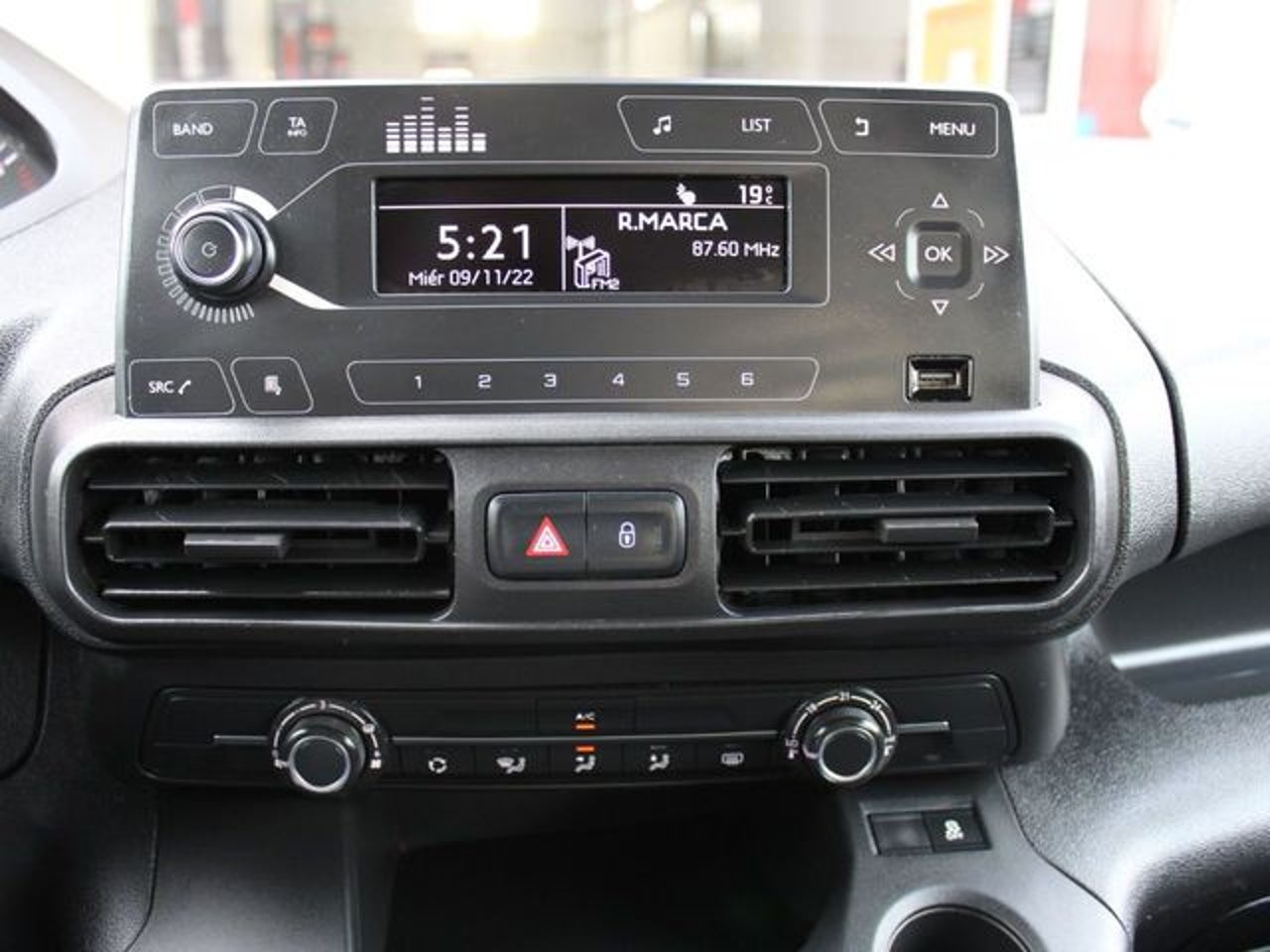 PEUGEOT Rifter Active Standard BlueHDi 55kW 75CV