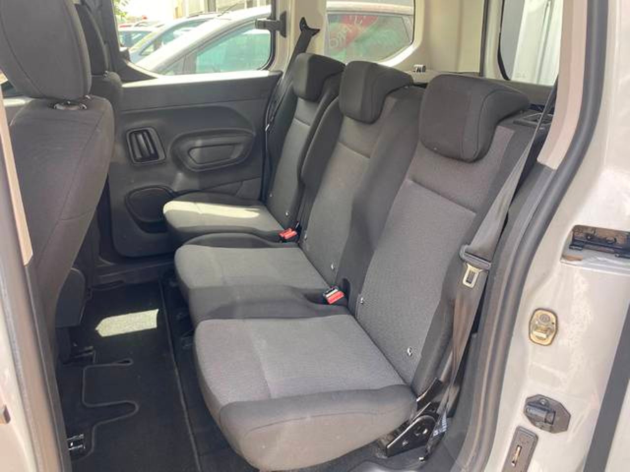 Citroen Berlingo Talla M BlueHDi 100 SS FEEL BUSINESS