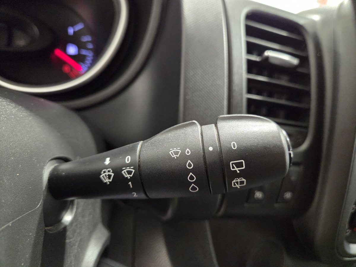 RENAULT Trafic SL LIMITED Energy dCi 88 kW 120 CV SS