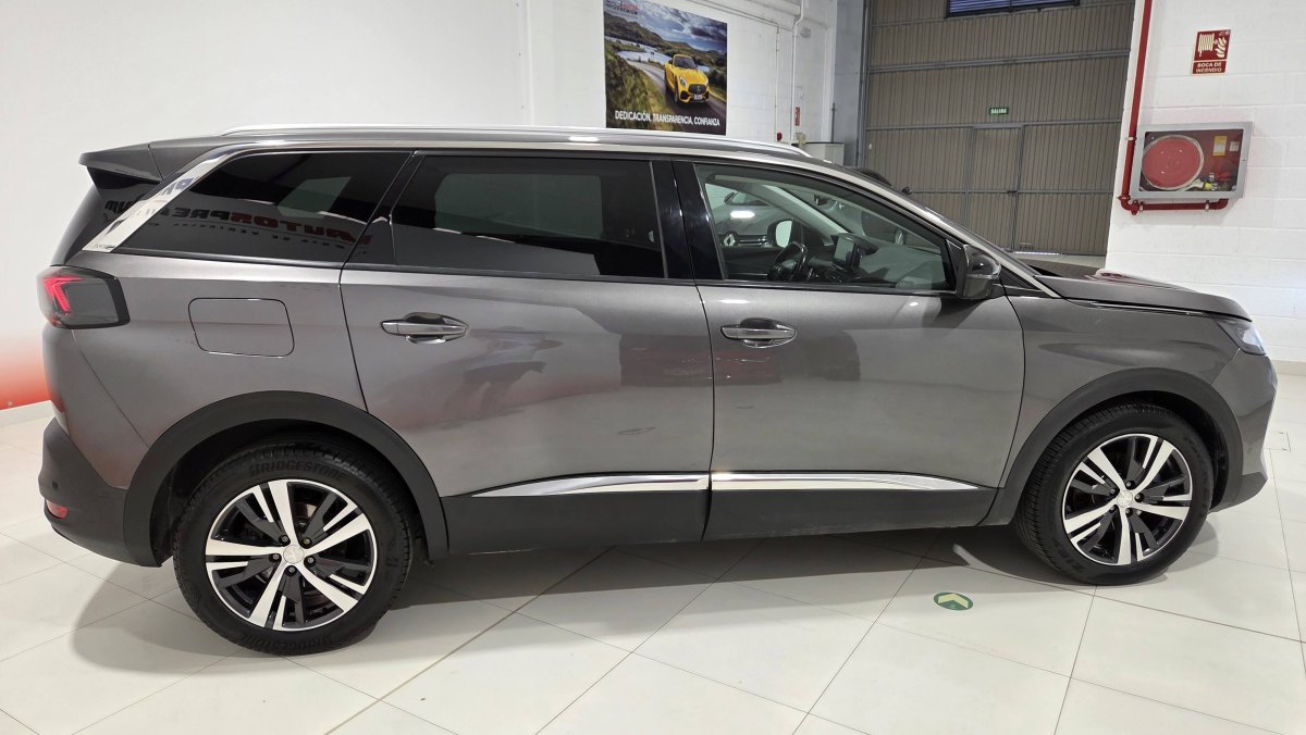 PEUGEOT 5008 2.0 BlueHDi 133kW SS Allure Pack EAT8