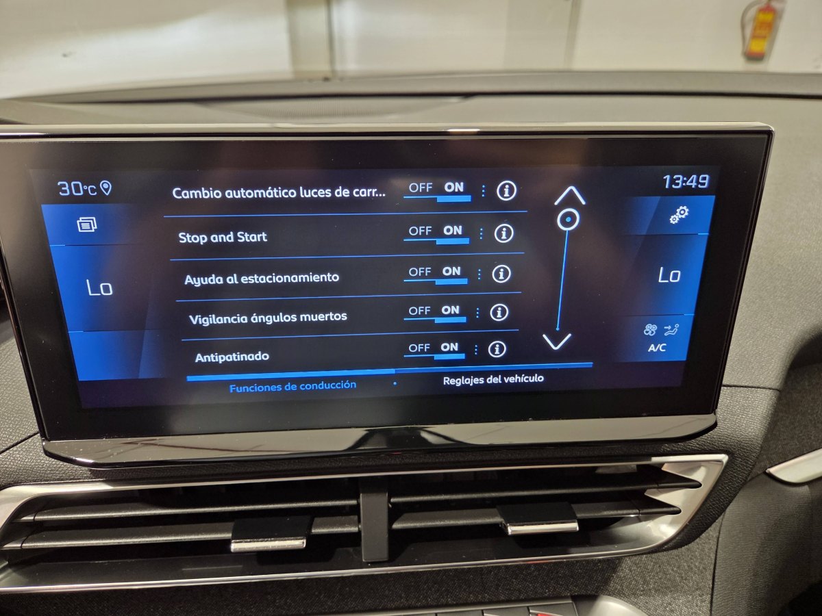PEUGEOT 5008 2.0 BlueHDi 133kW SS Allure Pack EAT8