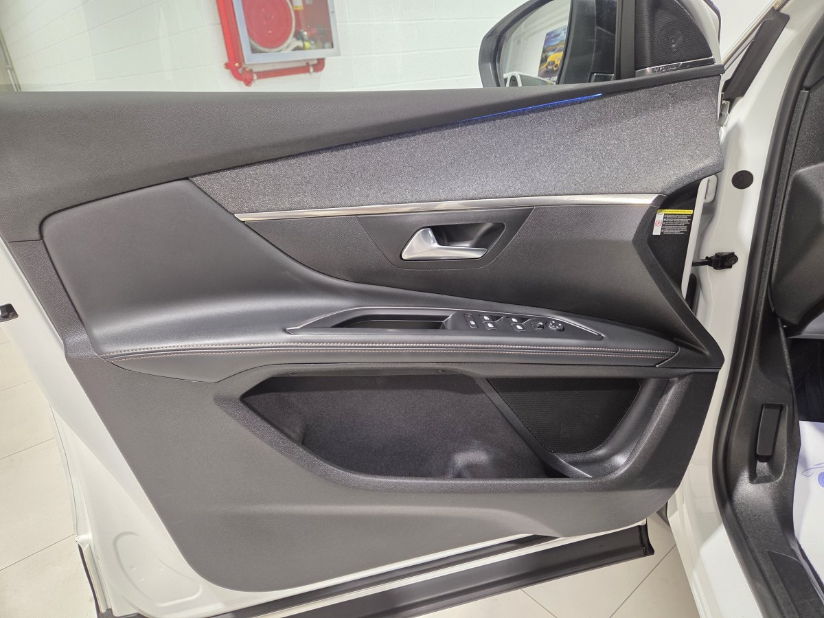 Peugeot 5008 1.5 Automático 130 CV