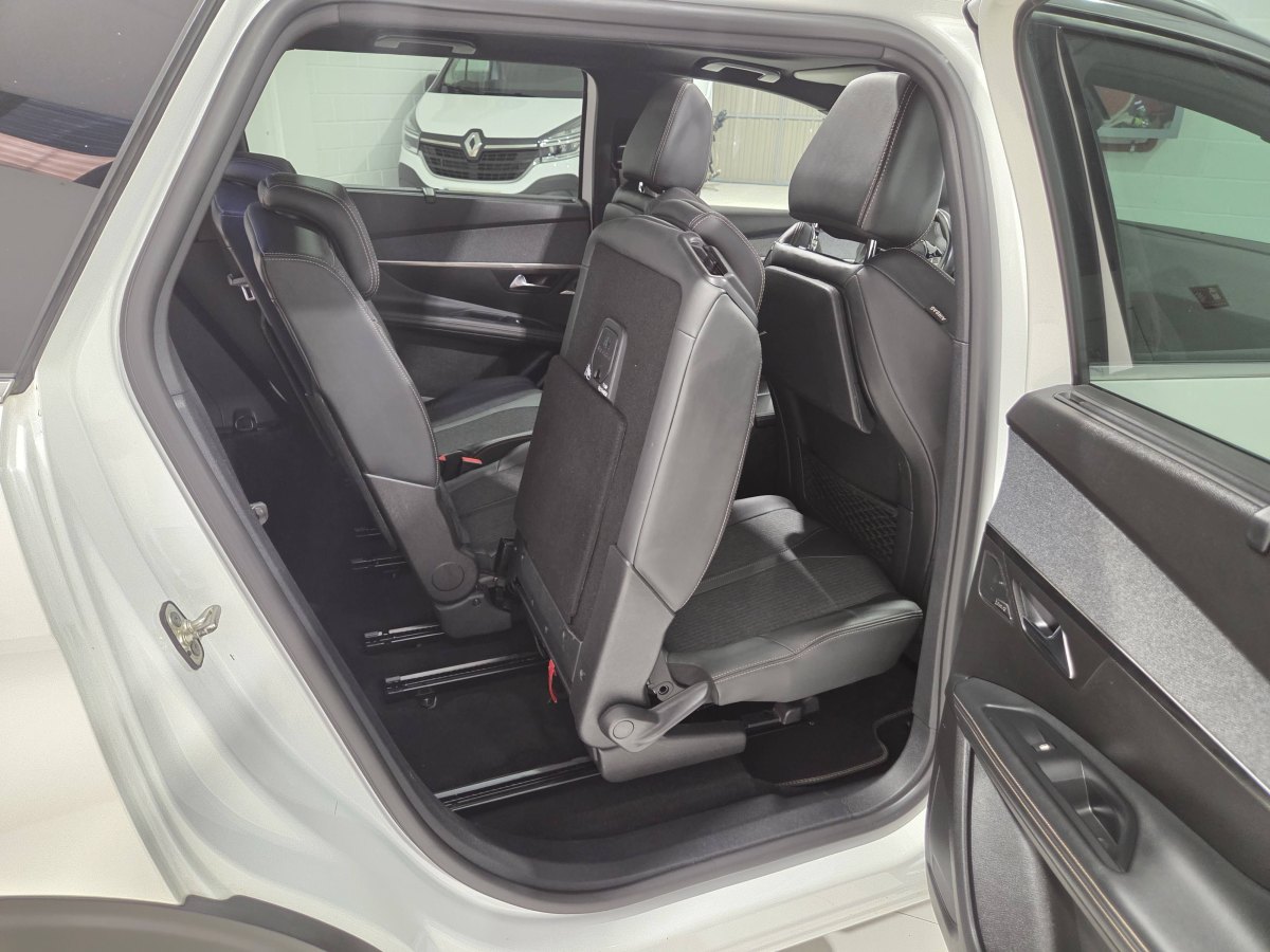 Peugeot 5008 1.5 Automático 130 CV