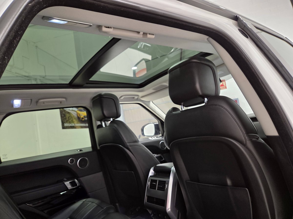 Land Rover Range Rover Sport 2.0 Automático AWD 404 CV HSE DYNAMIC