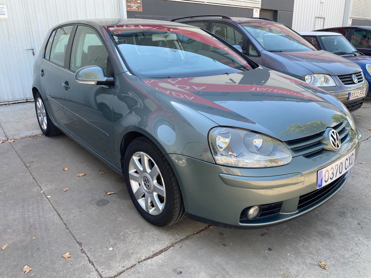Volkswagen Golf 2.0 AMT 140 CV