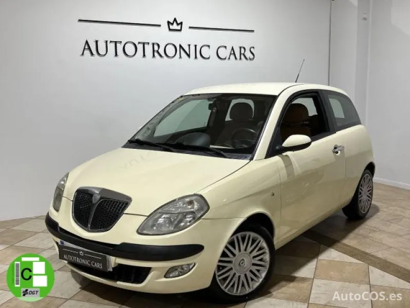 Lancia Ypsilon