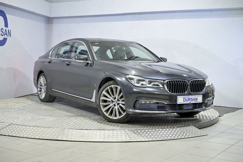 BMW 740 Serie 7 740eA iPerformance (2016) - foto 3