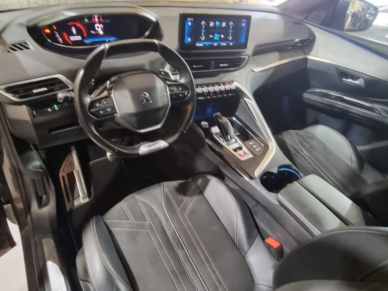 PEUGEOT 5008 1.5 BlueHDi 96kW SS GT EAT8