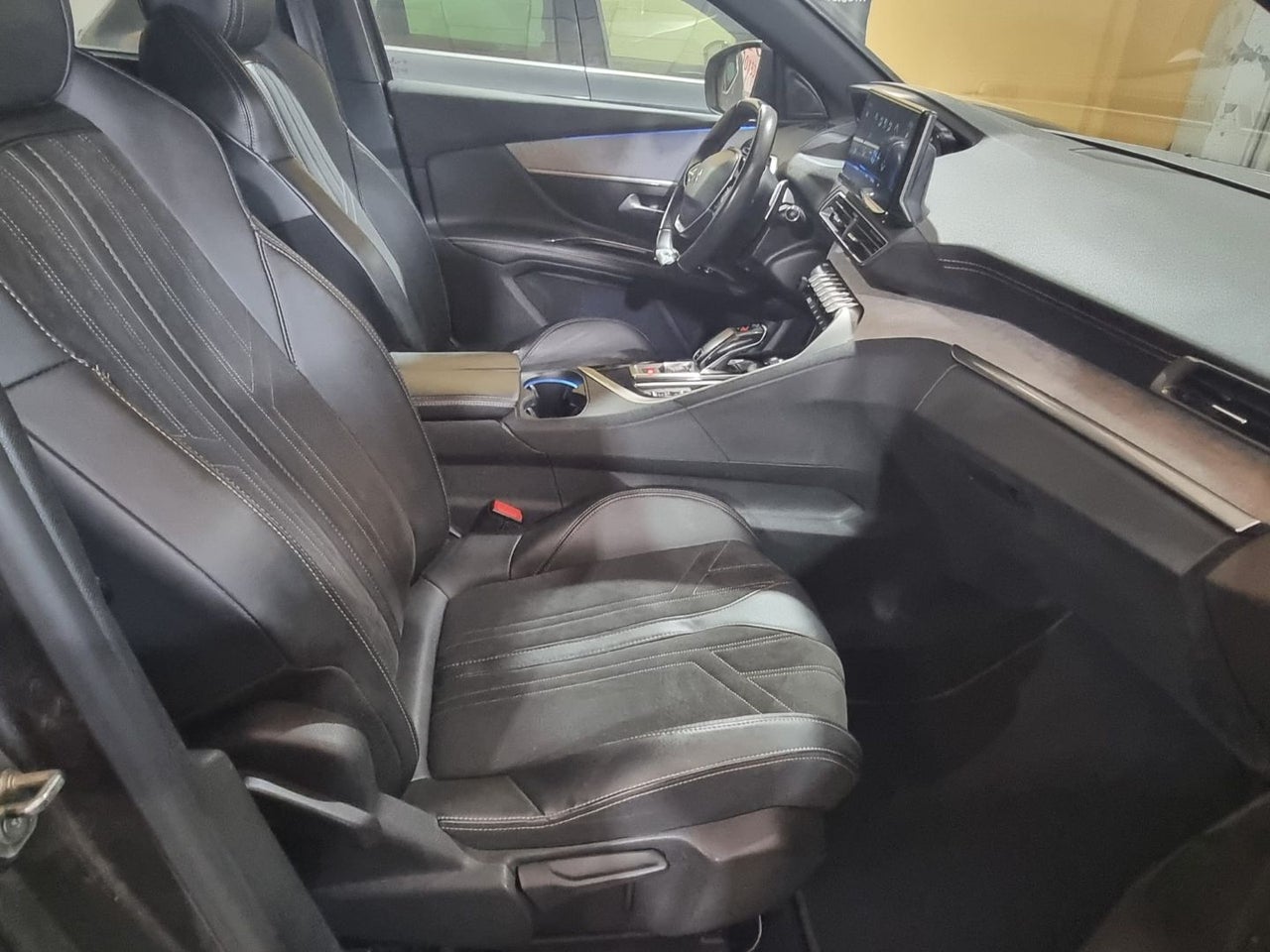 PEUGEOT 5008 1.5 BlueHDi 96kW SS GT EAT8