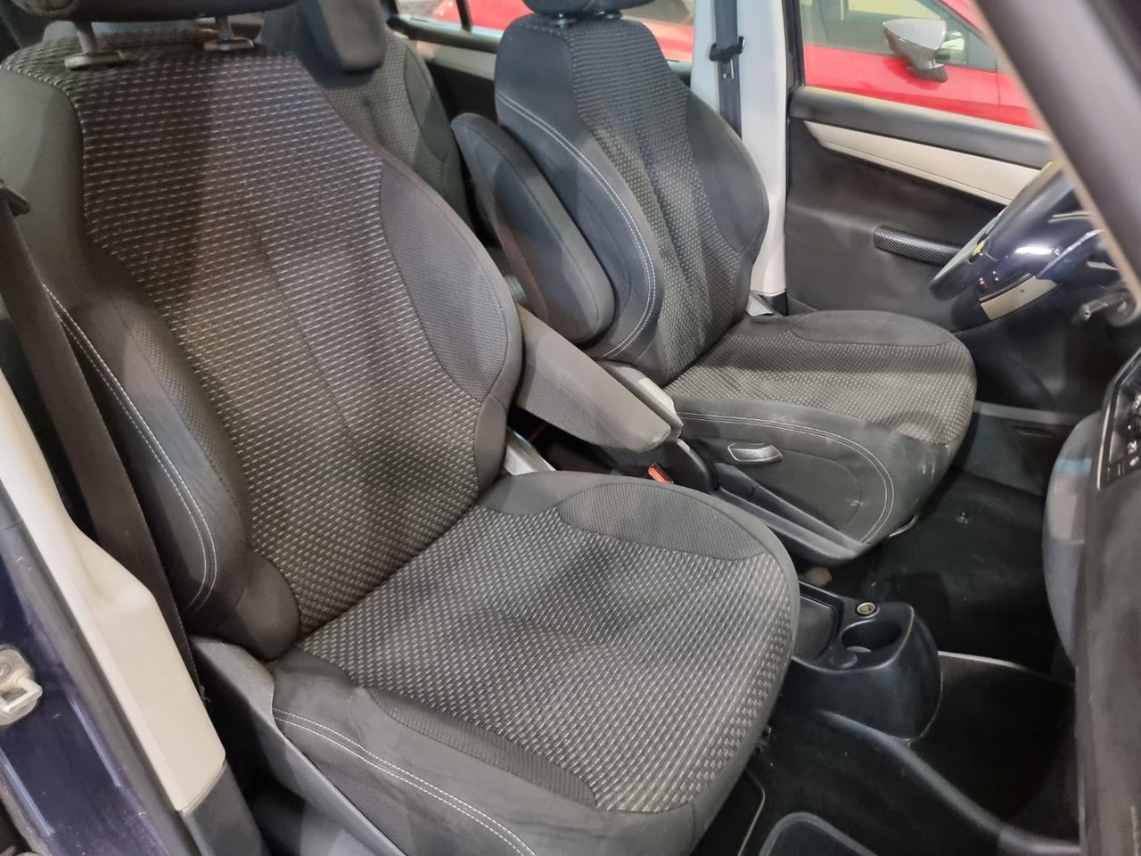 CITROEN Grand C4 Picasso eHDi 115 Airdream ETG6 Intensive