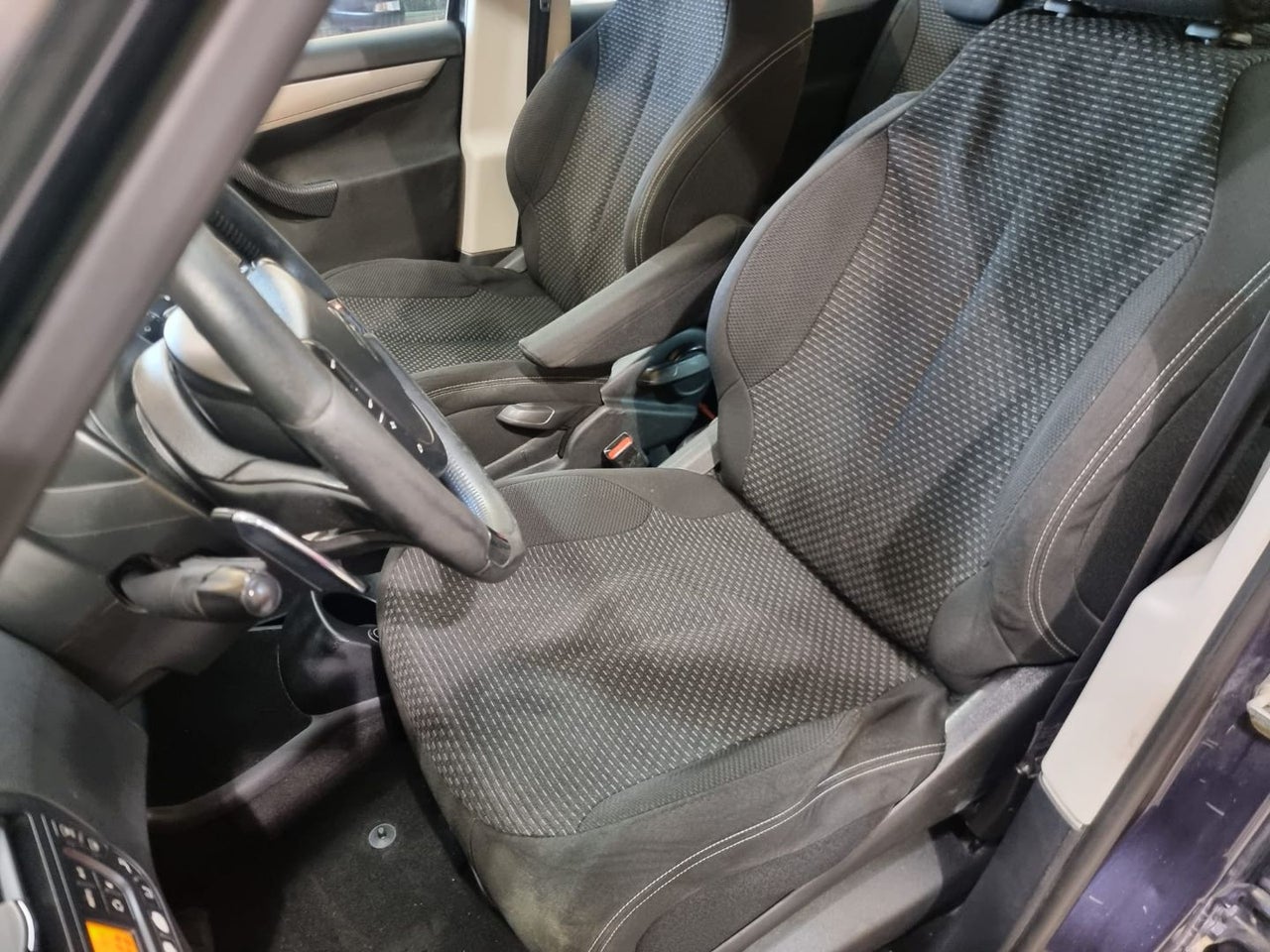 CITROEN Grand C4 Picasso eHDi 115 Airdream ETG6 Intensive