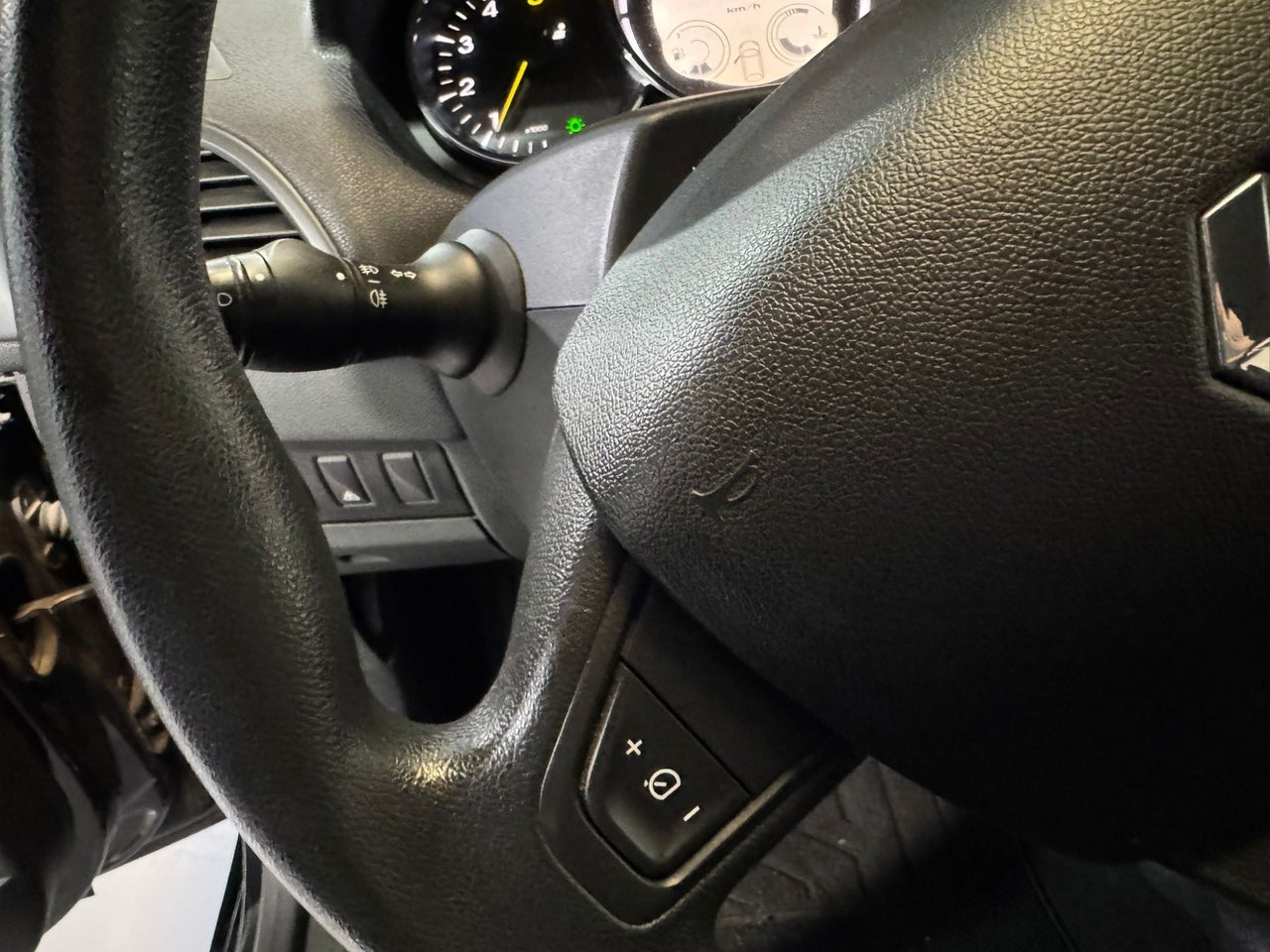 RENAULT Megane Authentique dCi 90