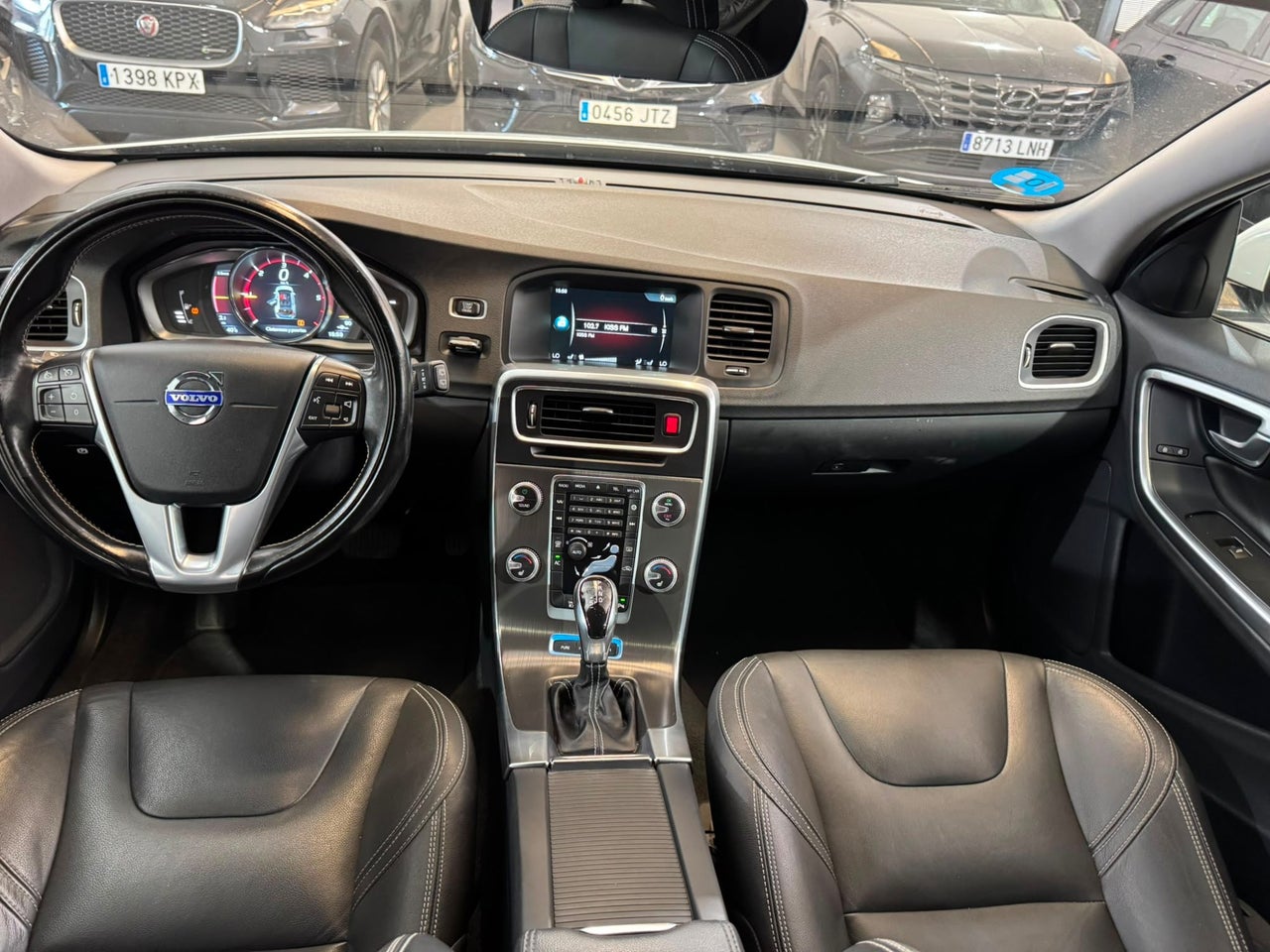 VOLVO V60 2.4 D6 Hibrido AWD Auto