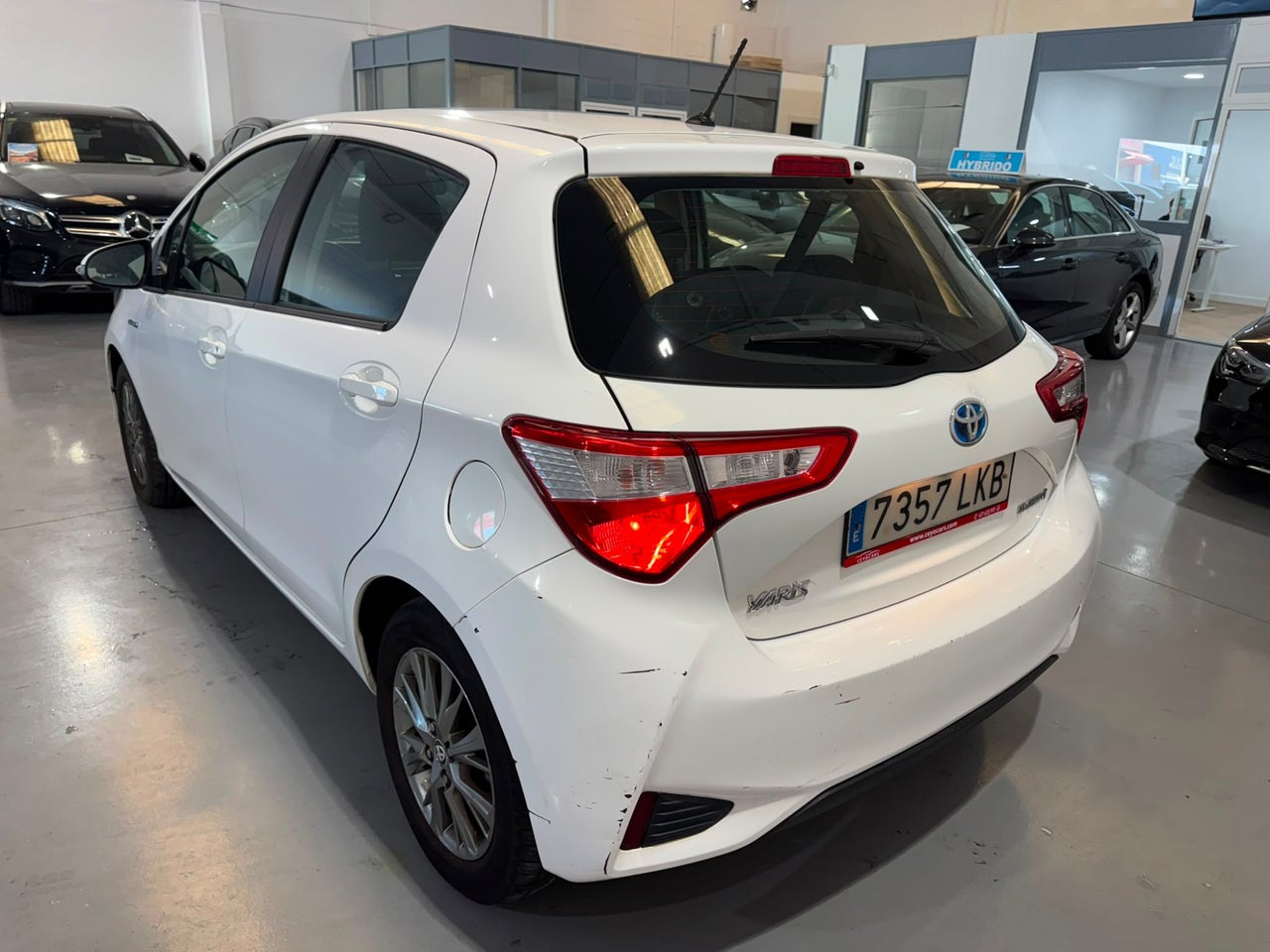 TOYOTA Yaris 1.5 100H Active