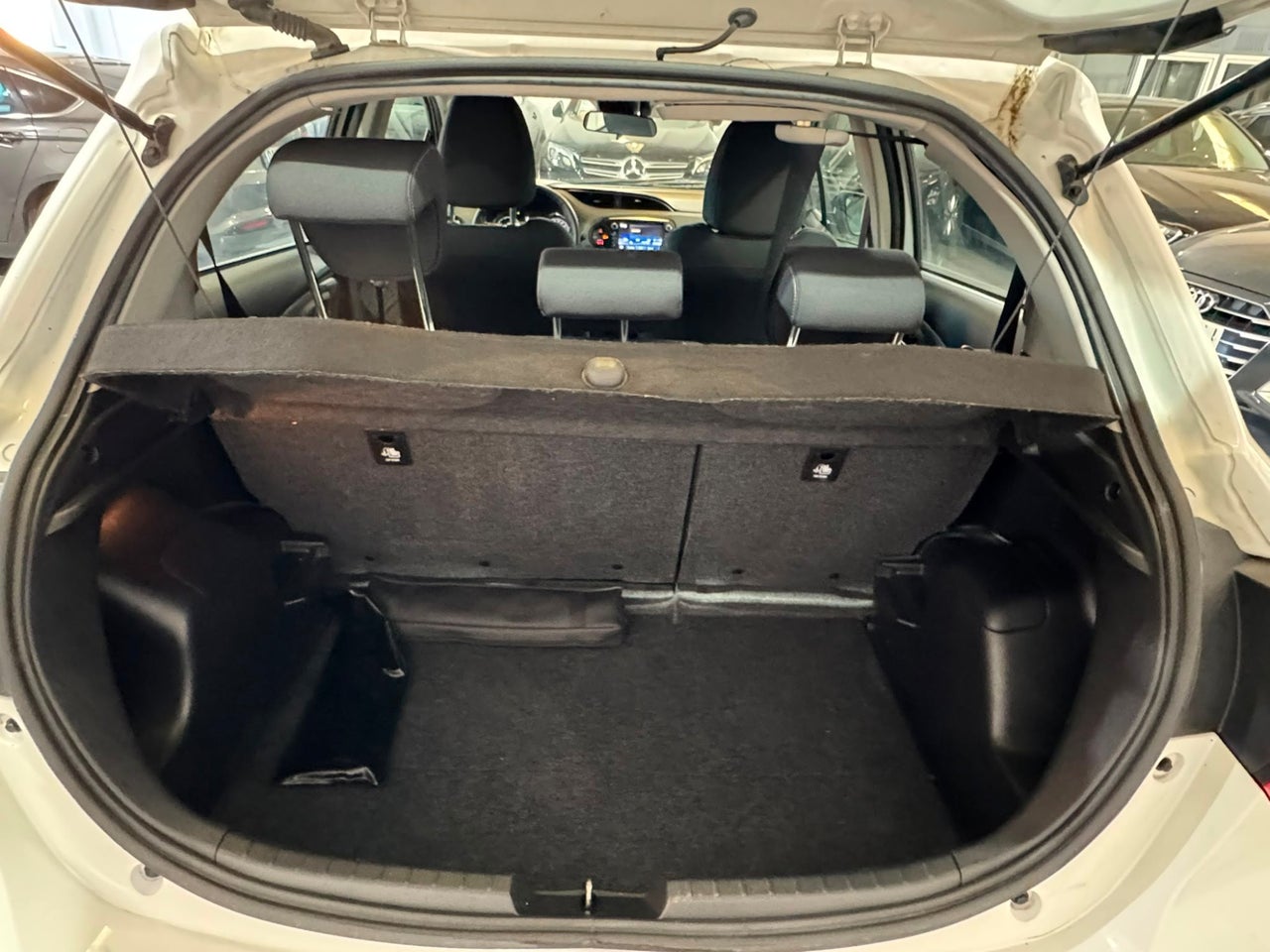 TOYOTA Yaris 1.5 100H Active