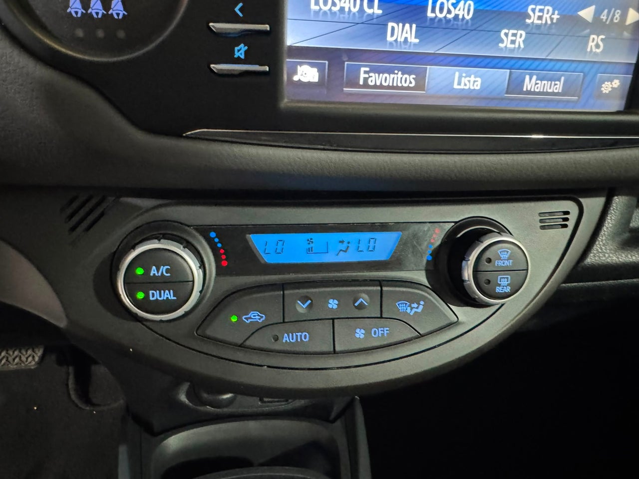 TOYOTA Yaris 1.5 100H Active