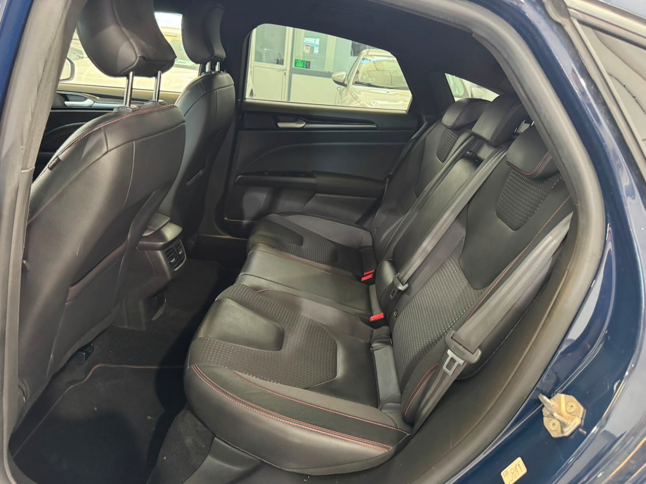 FORD Mondeo 2.0 TDCi 140kW PowerShift STLine